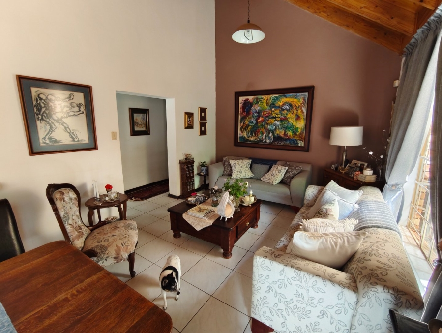 To Let 3 Bedroom Property for Rent in Pentagon Park Free State